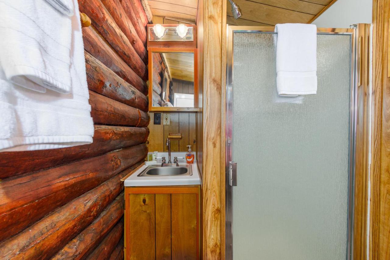 Alpine Meadows Log Cabin Girdwood Dış mekan fotoğraf