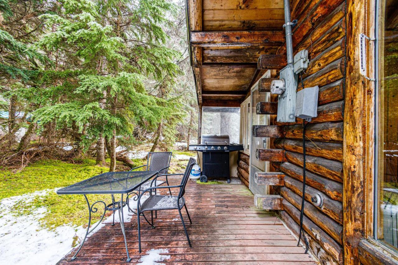 Alpine Meadows Log Cabin Girdwood Dış mekan fotoğraf